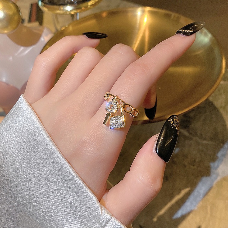 Korea Dongdaemun wanita elegan mikro bertatahkan zircon kunci cincin jari cincin net merah niche jar