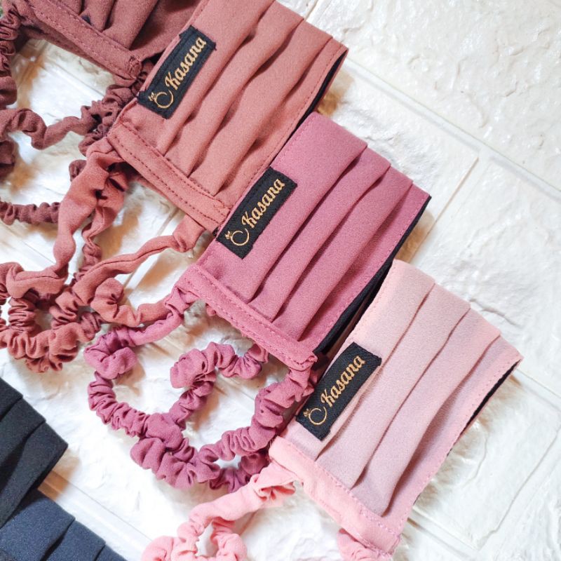 Masker Hijab Kain Tali Kerut Serut Non Medis Maskerhijab Headloop Diamond Crepe 2 Ply Masker Kasana Shopee Indonesia