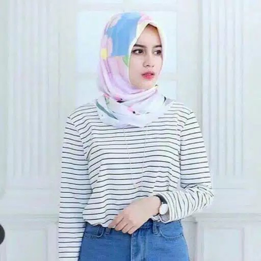 KAOS CEWE SALUR PANJANG STEVI