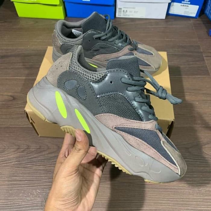 yeezy wave runner size 14