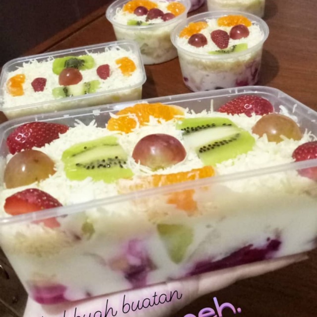 

salad buah 750 ml