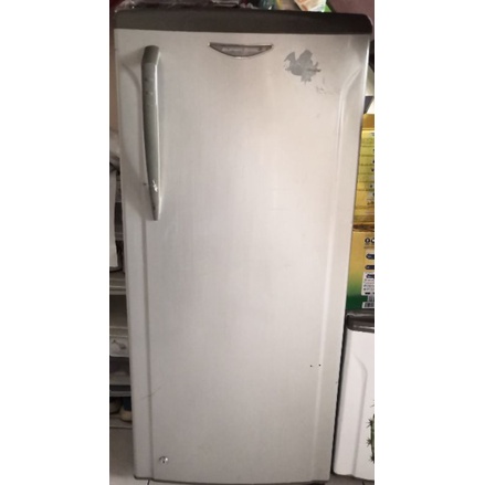 Di jual kulkas freezer asi preloved toshiba