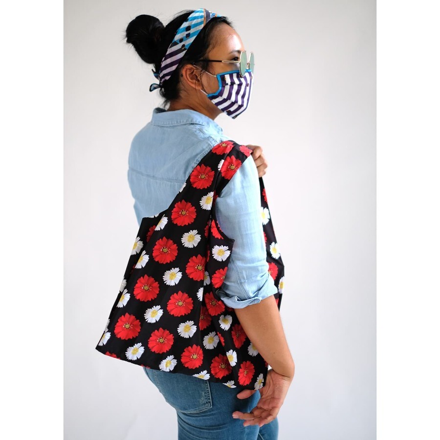 Tas Belanja Shopping Eco Friendly / Tas Serbaguna / Tas Lipat / Foldable Bag + Matching 3 Ply Mask D