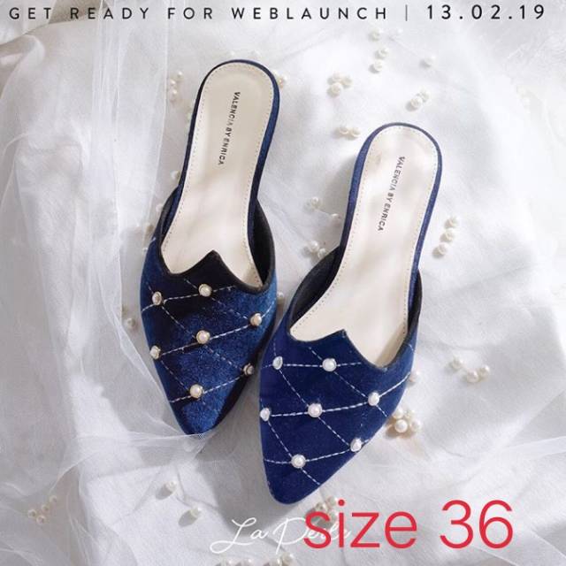 Valencia by enrica marine flat