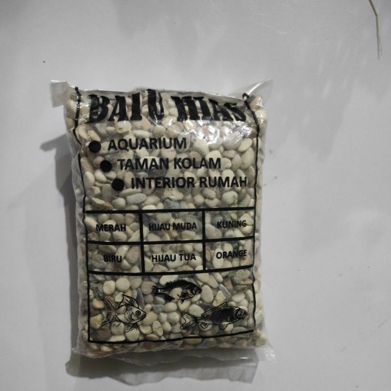 BATU HIAS AQUARIUM TAMAN KOLAM