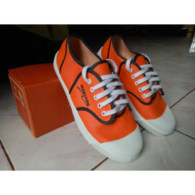 Sepatu Nanyang Motif 205 S Orange Biz Hitam Shopee Indonesia