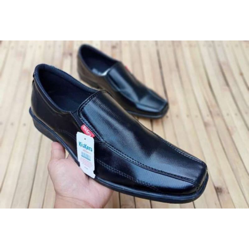 sepatu kerja/sepatu pantofel pria