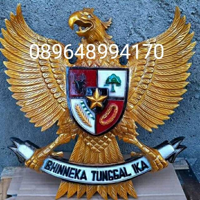 Lambang Garuda patung Garuda kayu jati finishing