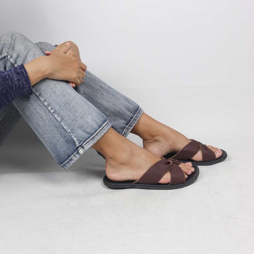 Sandal Papirut Look Up Sandal Wanita Papirut Murah Bisa COD Sandal Kulit Kokop Selop PSHFSH - FARSHA