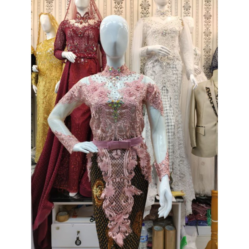 Atasan baju kebaya pengantin,kebaya preweding kebaya wisuda kebaya 3D .kebaya murah modern/kebaya 3d