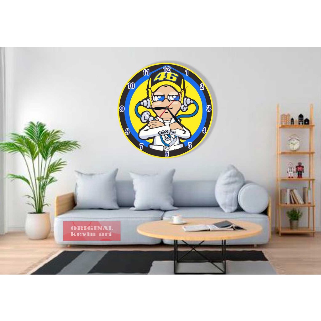 JAM DINDING UNIK VALENTINO ROSSI GAMBAR KARAKTER KEREN KOLEKSI MOTO GP KLASIK RETRO HIASAN DEKORASI DINGDING KAMAR COWO ARTISTIK MINIMALIS KAYU CUSTOM MEWAH MODERN MURAH DEKORASI RUANGAN WALL DECOR