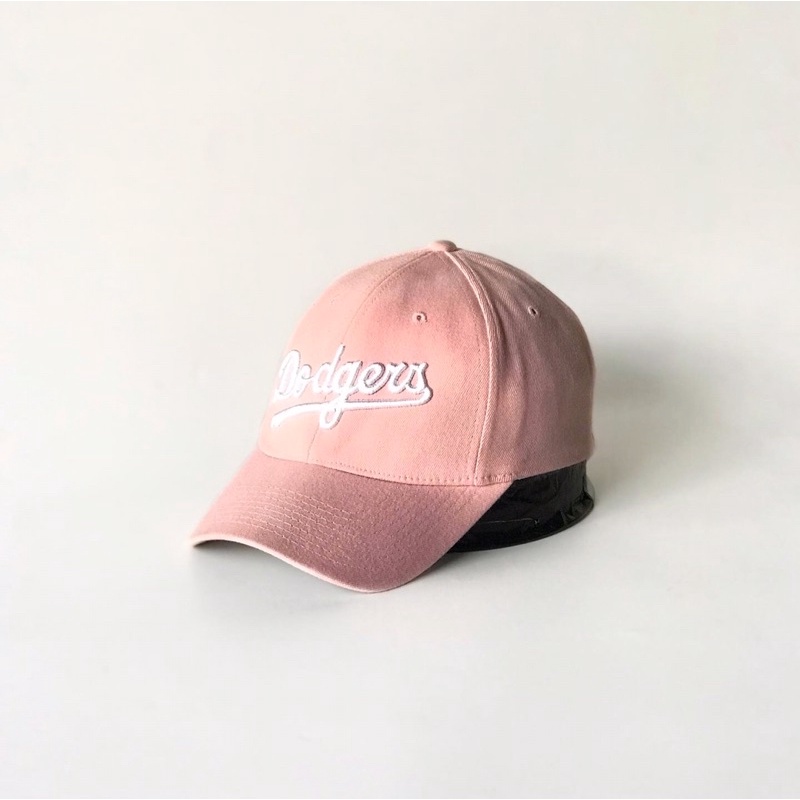 2 topi mlb boston coklat,dodgers pink & 2pcs celana cargo dan kenzo