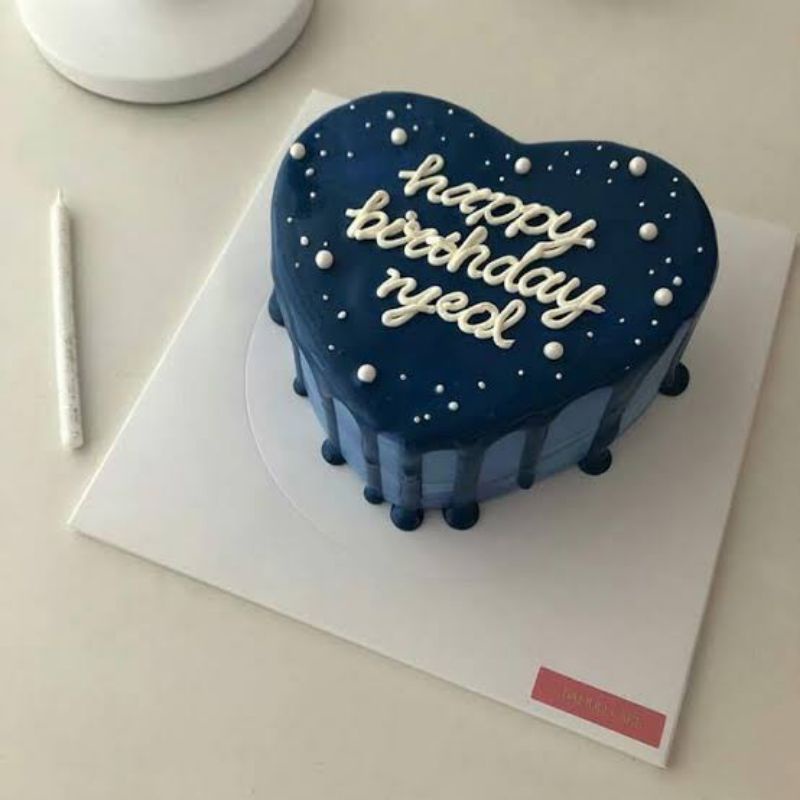 

KUE ULANG TAHUN aestetik