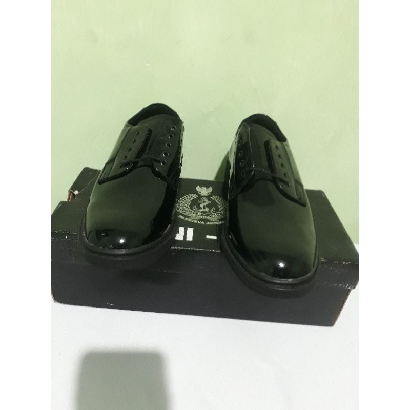 SEPATU PDH JATAH TNI //KULIT  KILAP TAMPA SEMIR