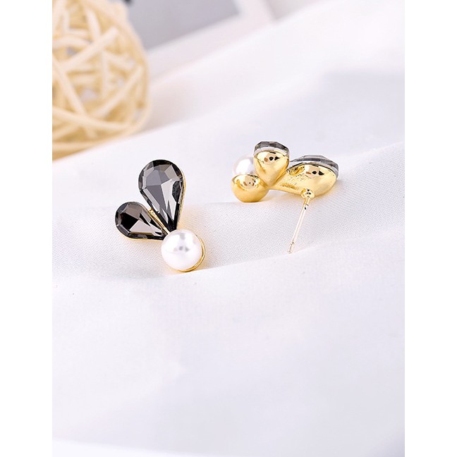 LRC Anting Tusuk Fashion Gold Heart-shaped Pearl S925 Sterling Silver Earrings D03296