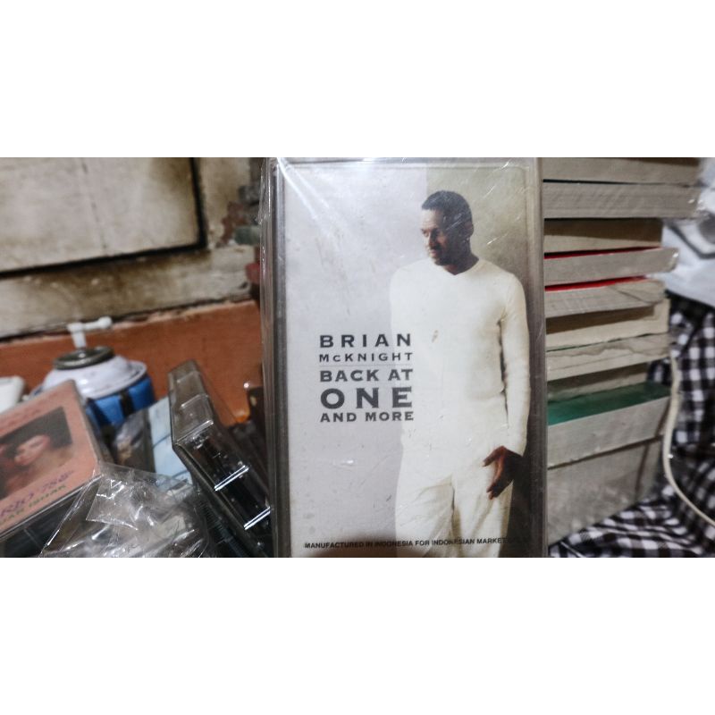 kaset brian mc knight