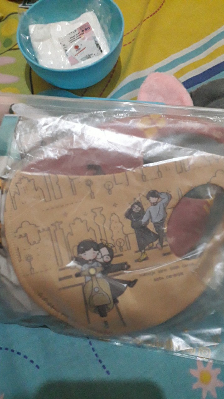 Masker Dee N Doo Limited, Free Pengait