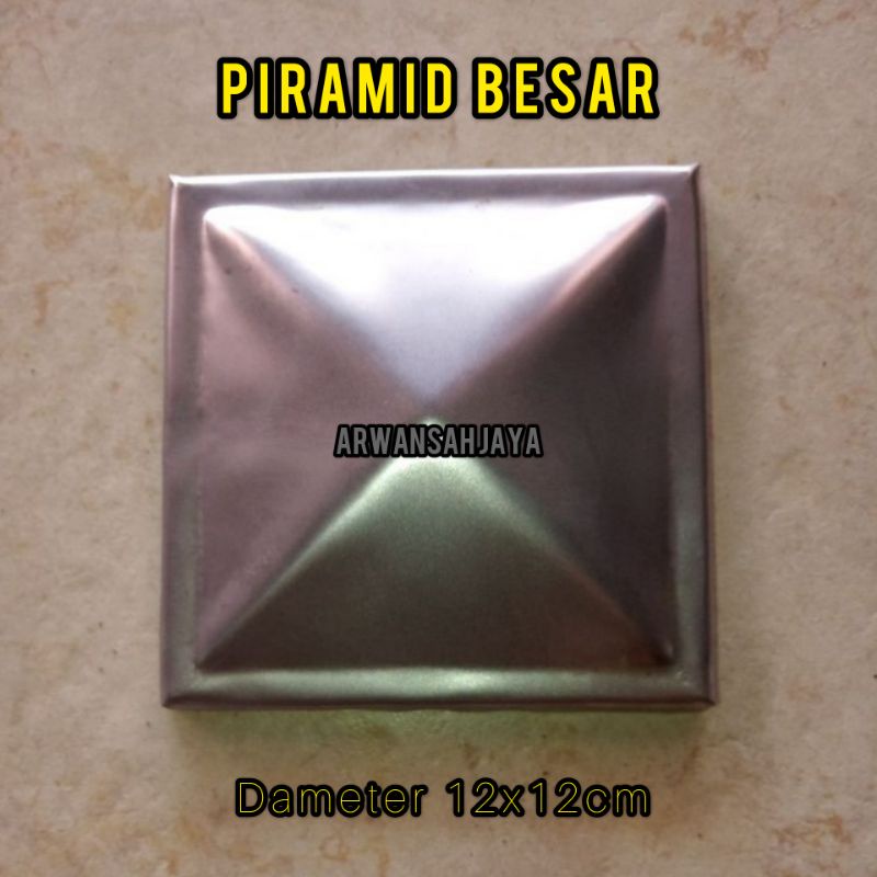 PIRAMID BESAR ORNAMEN PAGAR