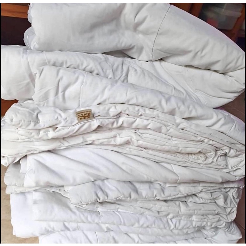 inner duvet/ bedcover kingkoil / quilt king koil original ex hotel
