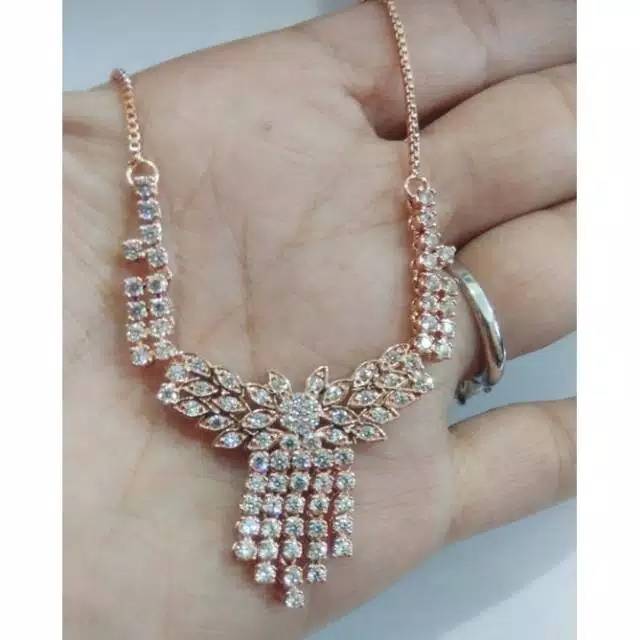 Replika tura berlian medan