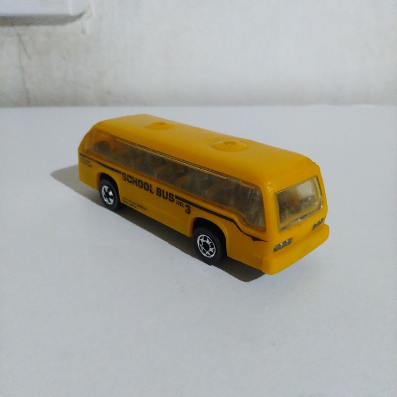 Hot Wheels Rapid Transit School Bus