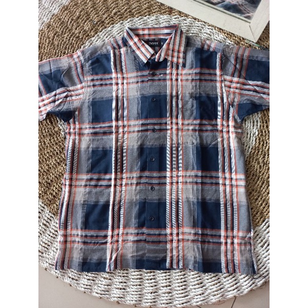 KEMEJA PRIA LENGAN PENDEK MERK BOSS