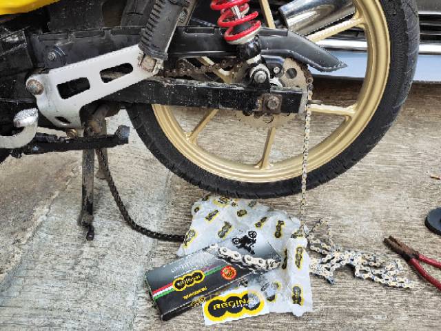 Rantai REGINA CHAIN RACING URBAN 415 - 130