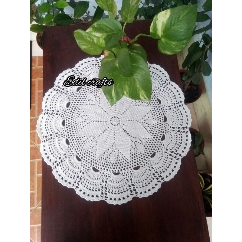 crochet taplak meja bulat|crochet table runner