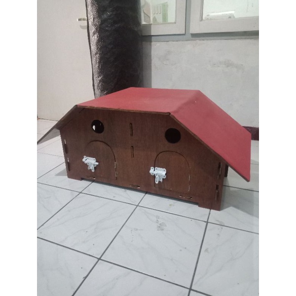 Rumah kandang kayu kelinci 2 pintu outdoor