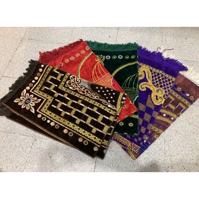 Sajadah bulu Turki halus