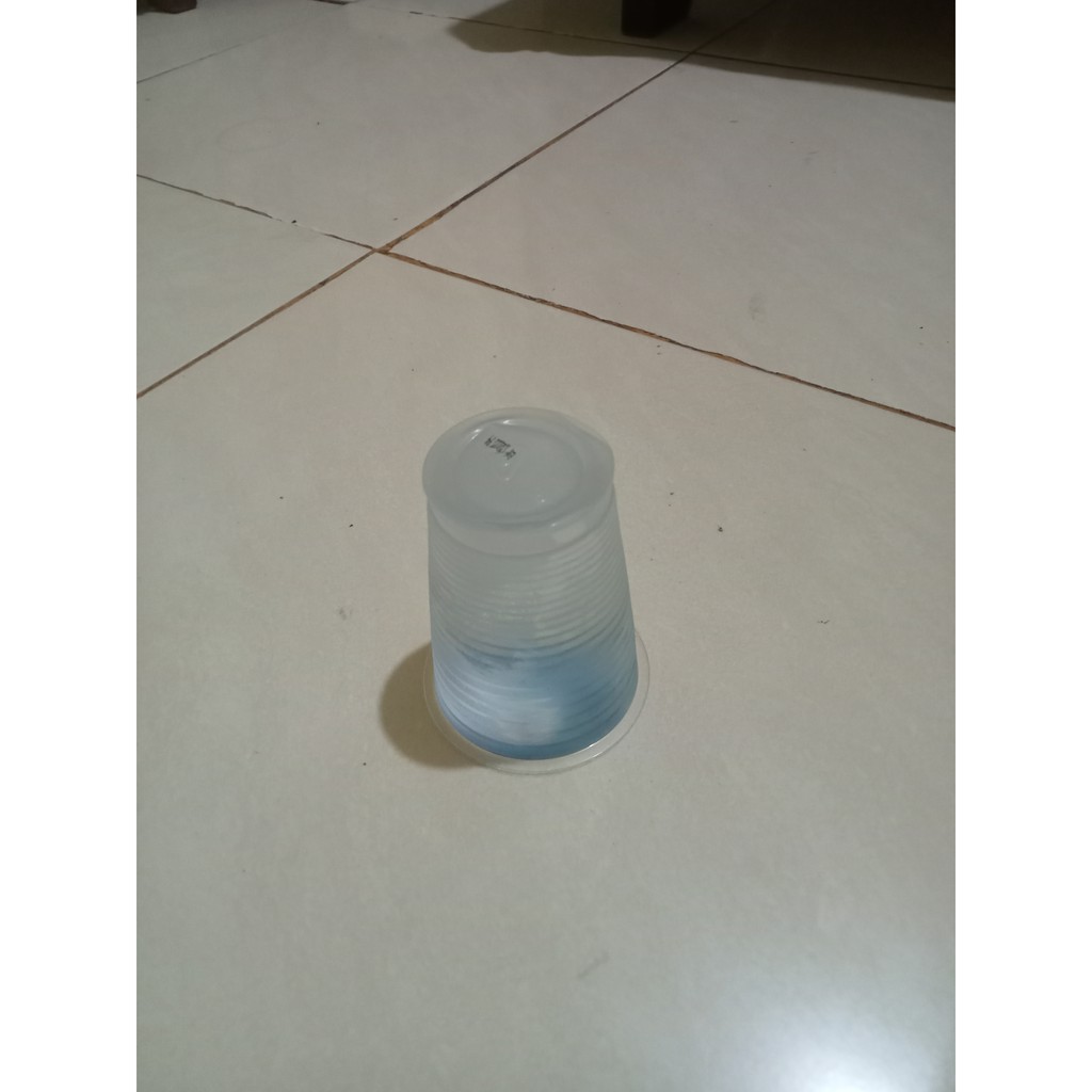 

Air mineral aqua sanqua gelas plastik 220 ml segar