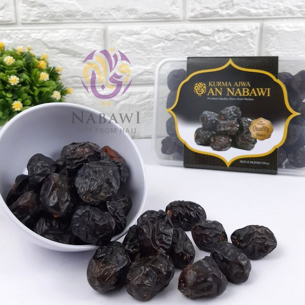 

Unik Oleh Oleh haji Kurma Ajwa / Kurma Nabi Berkualitas