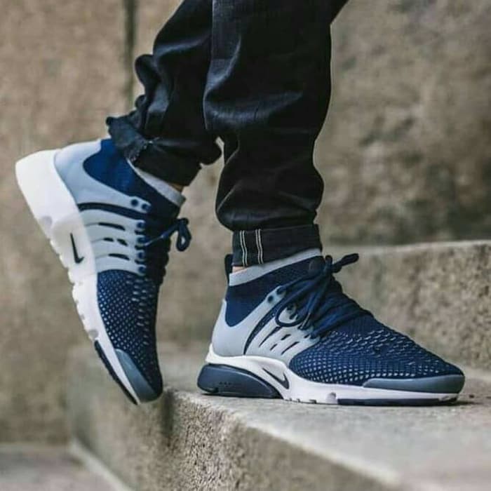 nike presto flyknit blue