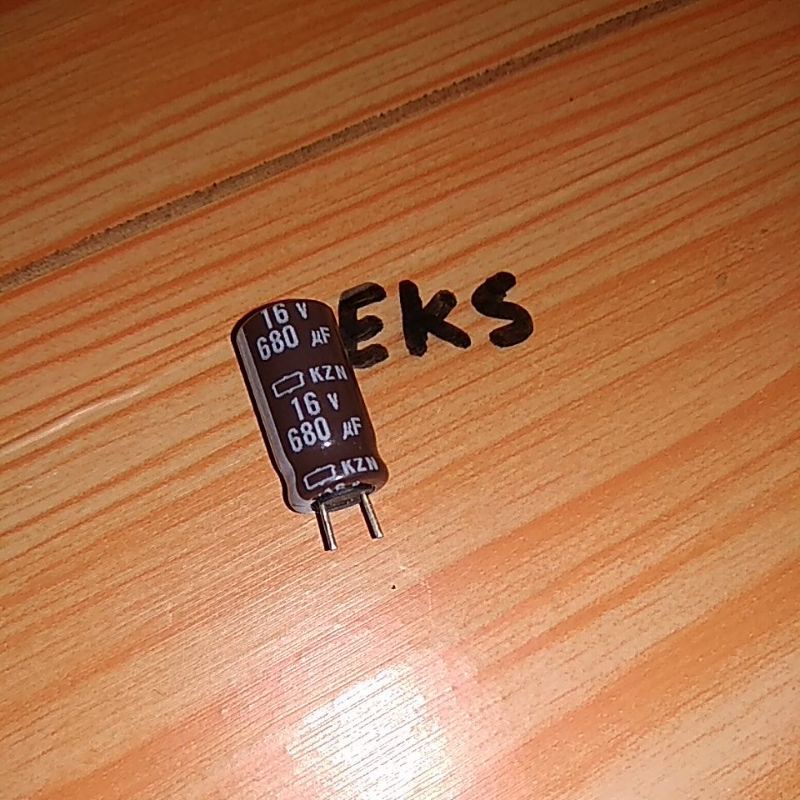16v 680 uf  kapasitor capasitor elco elko 680uf 16v 680uf 16volt