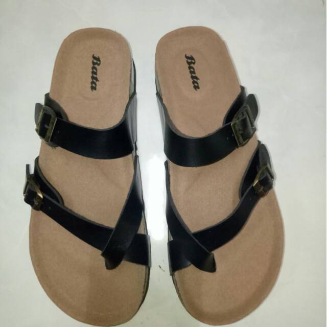 Sandal cewek kece ori Bata.