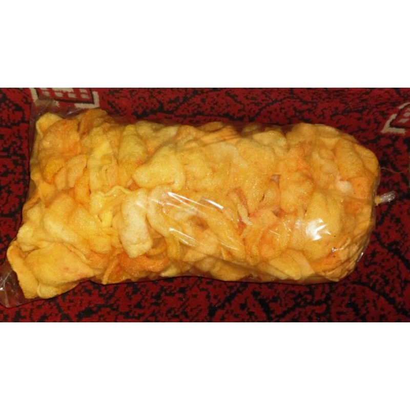 

Krupuk oren pelengkap ketoprak dan gado - gado