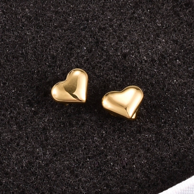 Anting Tusuk Bentuk Hati Bahan Tembaga Hypoallergenic Untuk Wanita