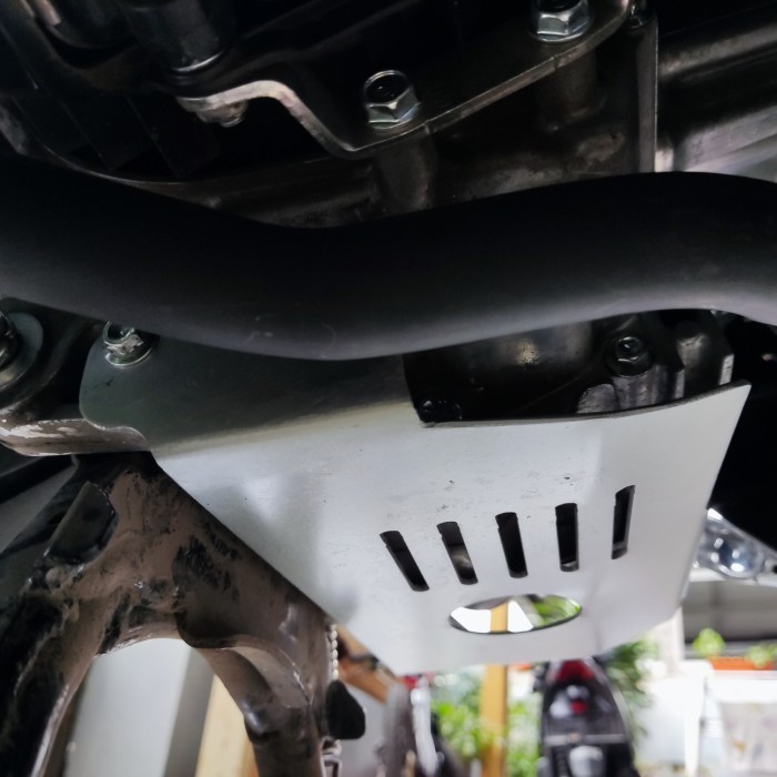 PELINDUNG MESIN BAWAH VARIO 160 COVER ENGINE GUARD VARIO 160 PELINDUNG MESIN HONDA VARIO 160