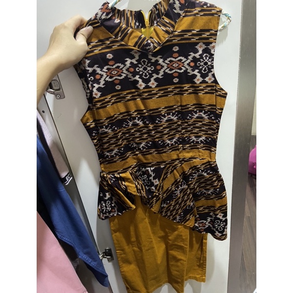 Preloved dress peplum