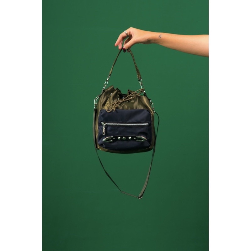 (((SOLDCAROUSELL))))warm bucket bag wadstudio