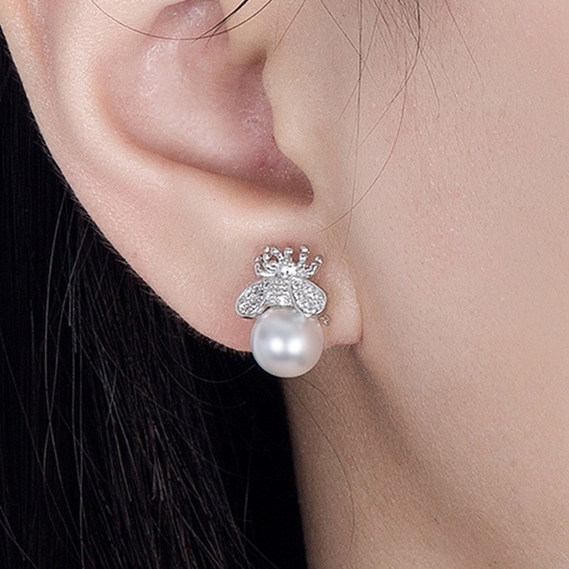 Anting Stud Desain Hewan Lebah Aksen Mutiara Kristal Kubik Zirkonia Untuk Wanita