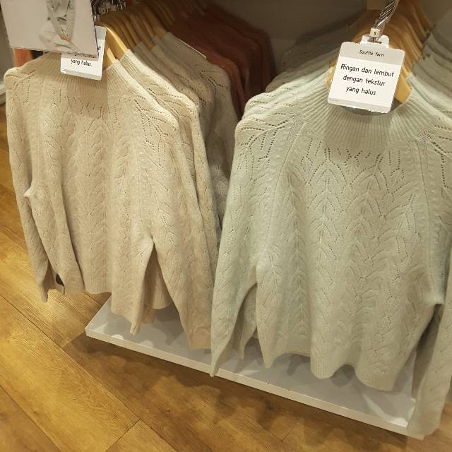 UNIQLO ORIGINAL ASLI 100% Sweater Rajut Lengan Panjang Polos GARANSI TERMURAH SALE 80% READY