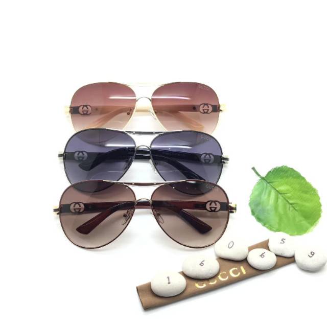 Kacamata Hitam Wanita Gucci 160659