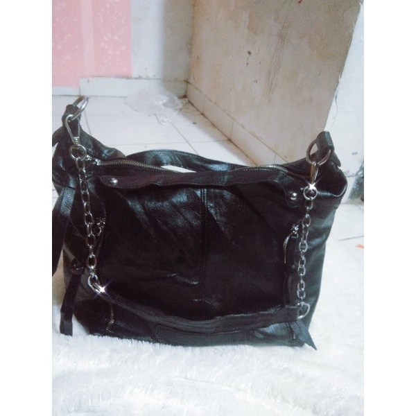 Tas selempang wanita kulit asli Preloved