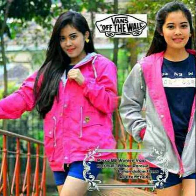 Jaket vans wanita bolak balik