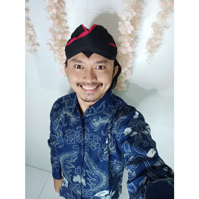 WIDURI BIRU ASMARA BATIKSOLOAMANAH BAJU KEMEJA BATIK SOLO PRIA LENGAN PANJANG PENDEK LAPIS FURING ATASAN PREMIUM MODERN PEKSI SELING GINANDRA UNGU KAPAL KANDAS IJO JAGADMUDA GURDO HITAM AJI MAHKOTA MAHKOTA HITAM MAHKOTA MERAH DEWAWANGSA NAVY PRABOWO UKAIL