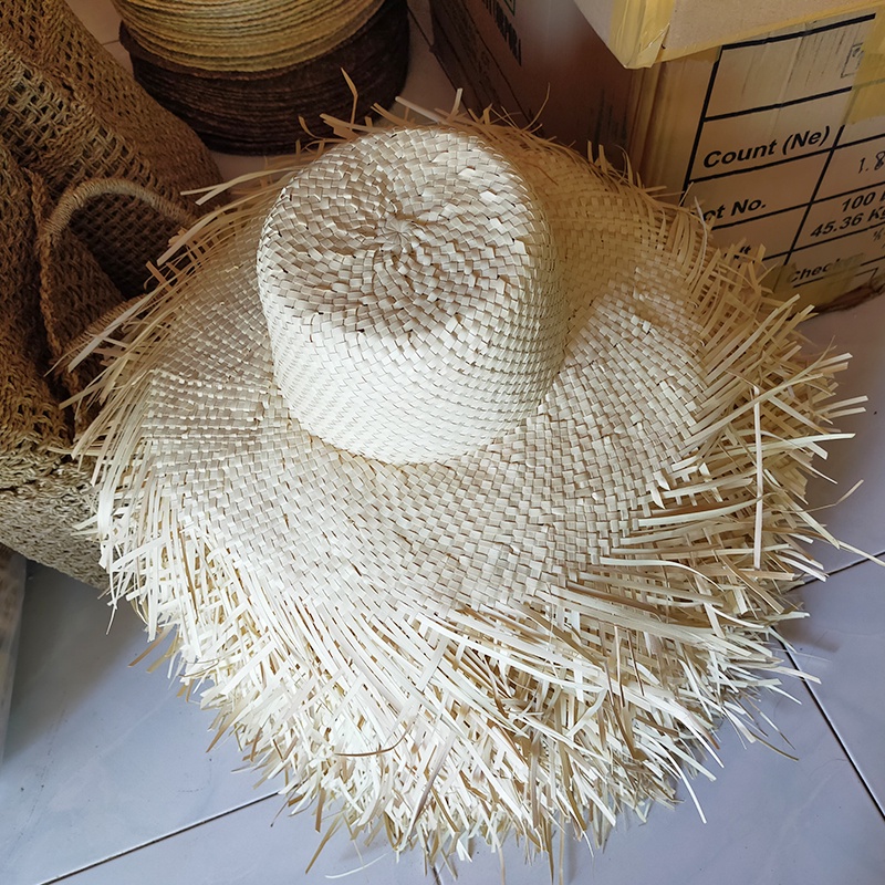 Topi Anyaman Lontar Rumbai Handmade Bali