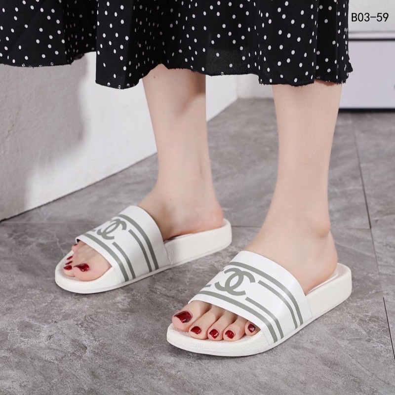 

CH CC Logo Slides Flip Flop Sandals B03-59