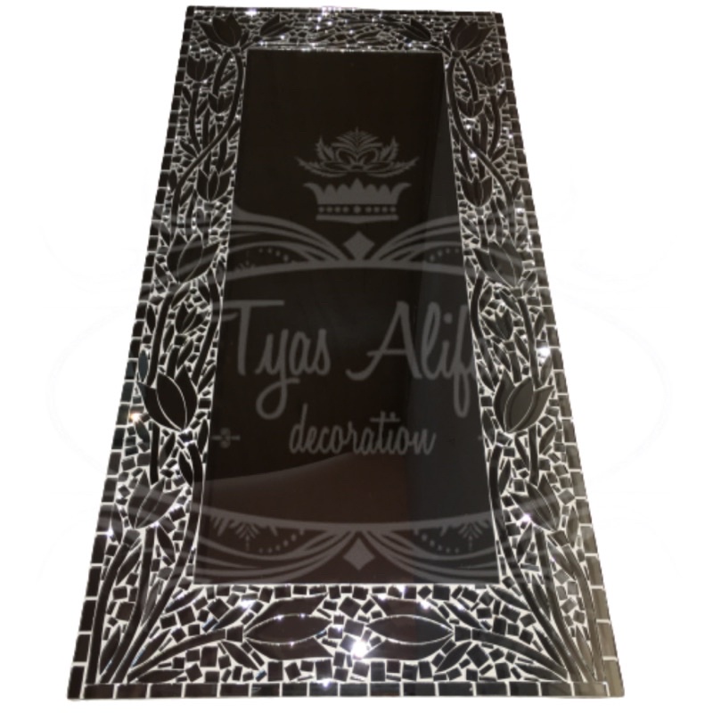 CERMIN MOZAIK DESIGN TULIP