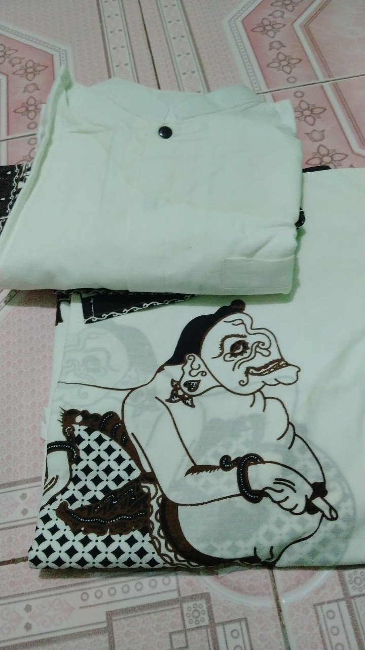 Setelan Sarung Koko Batik Solo Modern Larka